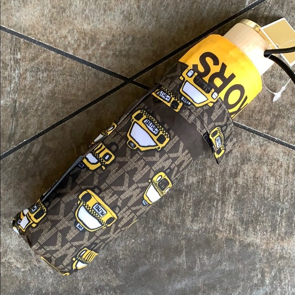 MICHAEL KORS NEW YORK CITY SM COMPACT UMBRELLA - Picture 4 of 16